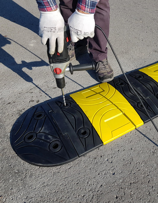 Fahrbahnschwelle bis 20 km/h, Höhe 5 cm - zum Aufdübeln